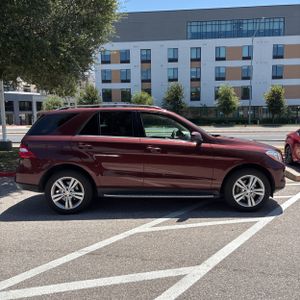 صورة 10 لـ 2015 Mercedes-BENZ M-CLASS