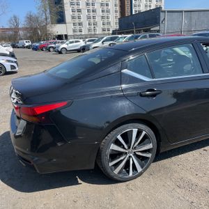 NISSAN ALTIMA SR FWD - 9