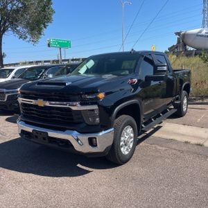 صورة 1 لـ 2026 Chevrolet SILVERADO 2500HD LT