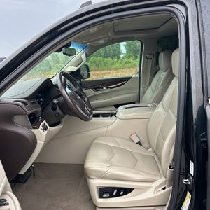 2017 Cadillac ESCALADE ESV LUXURY — фото 31