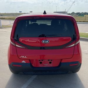 2021 KIA SOUL LX — фото 7