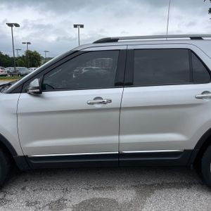 FORD EXPLORER LIMITED - 3