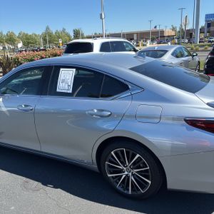 LEXUS ES 300H BASE - 6