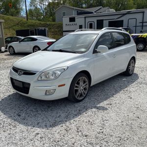 HYUNDAI ELANTRA TOURING SE - 1