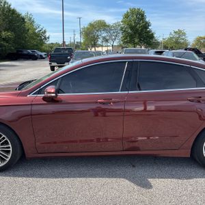 FORD FUSION SE - 4