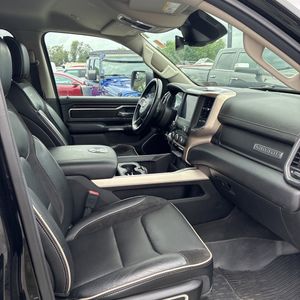 صورة مصغرة 35 لـ 2022 RAM 1500 LARAMIE