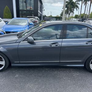 2010 Mercedes-BENZ C 300 SPORT photo 4