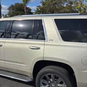 CHEVROLET TAHOE - 6