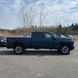 CHEVROLET SILVERADO - 10