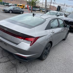 HYUNDAI ELANTRA SEL - 8