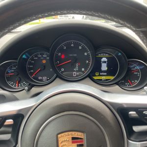 2016 Porsche CAYENNE BASE thumbnail 40