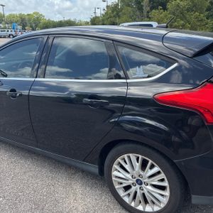 FORD FOCUS TITANIUM - 6