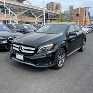 MERCEDES-BENZ GLA - 1