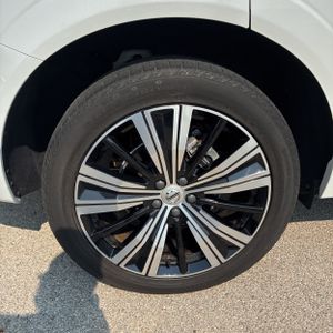 صورة مصغرة 19 لـ 2023 Volvo XC60 B5 PLUS BRIGHT THEME