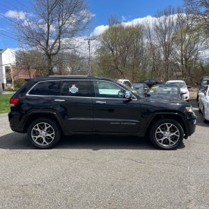 JEEP GRAND CHEROKEE OVERLAND - 10