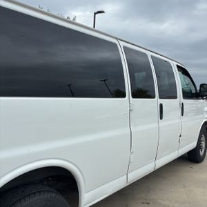 CHEVROLET EXPRESS LT 3500 - 9