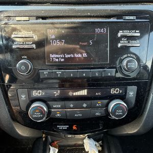 2017 Nissan ROGUE SV — фото 35