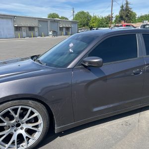 DODGE CHARGER SE - 2