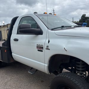 2007 Dodge RAM 3500 SLT — миниатюра 13