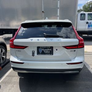 صورة 6 لـ 2024 Volvo V60 CROSS COUNTRY B5 ULTIMATE