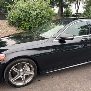 2015 Mercedes-BENZ C-CLASS photo 2