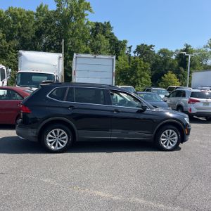 صورة 10 لـ 2019 Volkswagen TIGUAN SE 4MOTION