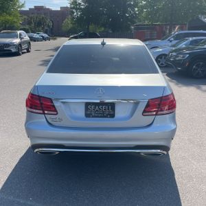 MERCEDES-BENZ E-CLASS - 7