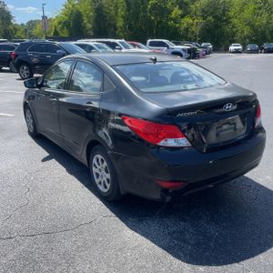 HYUNDAI ACCENT GLS - 5