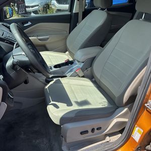 صورة مصغرة 32 لـ 2016 FORD ESCAPE SE