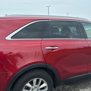 صورة 9 لـ 2018 KIA SORENTO LX