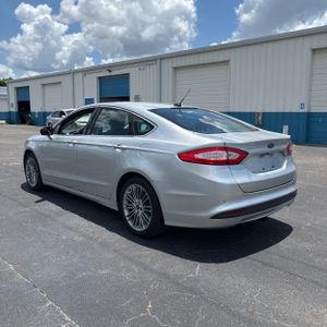 FORD FUSION SE - 5