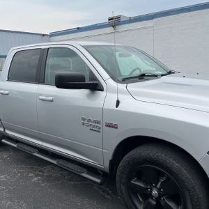 صورة مصغرة 13 لـ 2019 RAM 1500 CLASSIC SLT