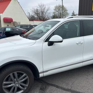 VOLKSWAGEN TOUAREG VR6 SPORT - 2