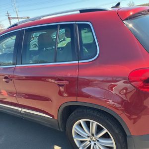 VOLKSWAGEN TIGUAN 2.0T SEL 4MOTION - 6