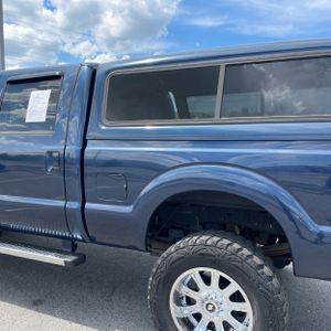 FORD F-250 SUPER DUTY LARIAT - 6