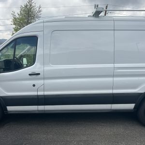 FORD TRANSIT 250 - 4