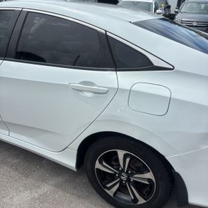 صورة 6 لـ 2019 Honda CIVIC LX