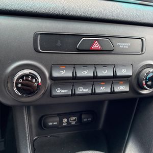 صورة مصغرة 57 لـ 2017 KIA SPORTAGE LX