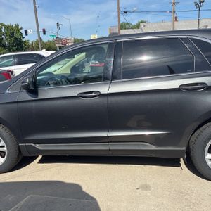 FORD EDGE SEL - 4