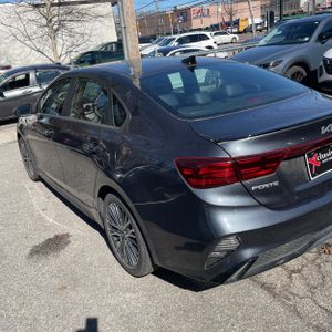 KIA FORTE GT-LINE - 4