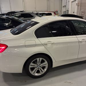 BMW 3 SERIES 330I - 9