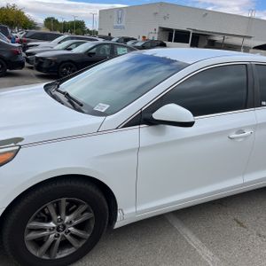 HYUNDAI SONATA BASE - 2