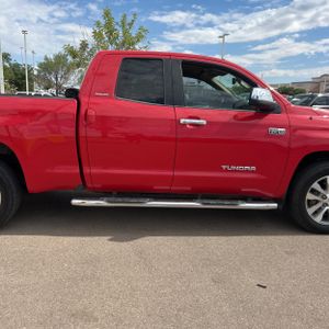 2016 Toyota TUNDRA LIMITED — миниатюра 11