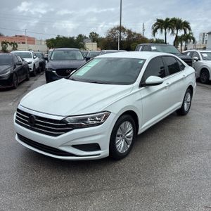 VOLKSWAGEN JETTA SE - 1