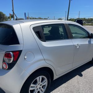 CHEVROLET SONIC LT AUTO - 9
