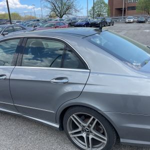 MERCEDES-BENZ E-CLASS - 6