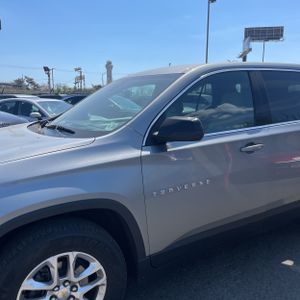 CHEVROLET TRAVERSE LS - 2