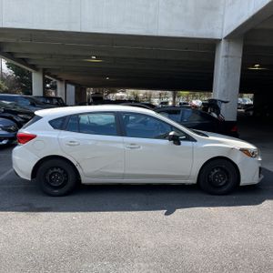 SUBARU IMPREZA 2.0I - 10