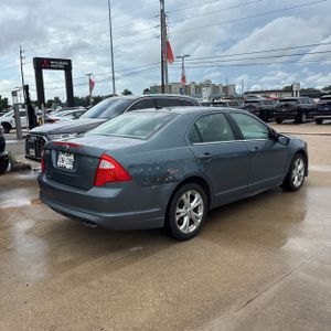 FORD FUSION SE - 8