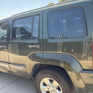 2011 JEEP LIBERTY SPORT 照片 5